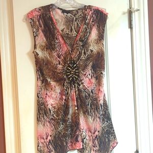 Venus top. Size Large. Coral & Brown.